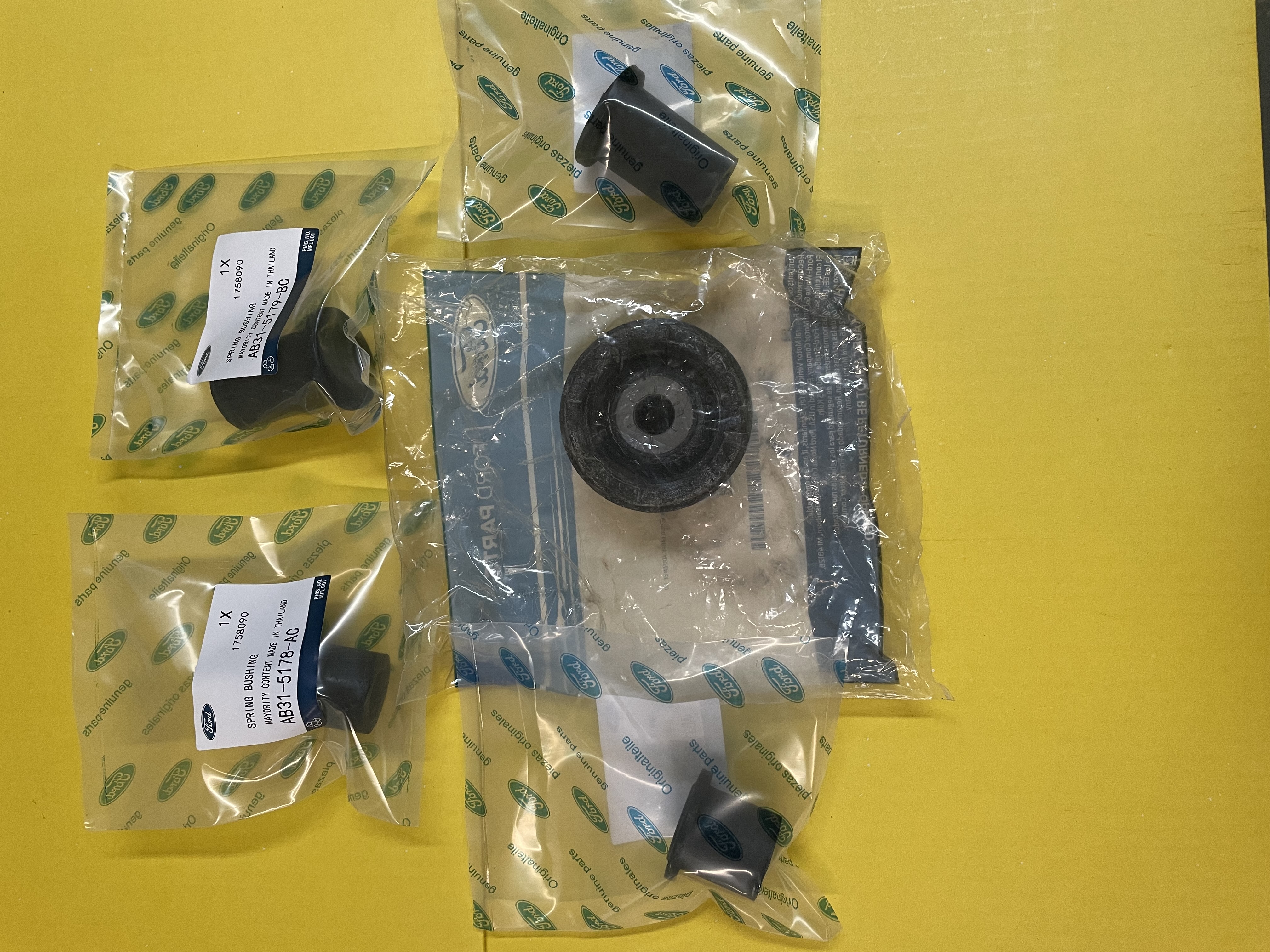 BUJE HOJA DE MUELLE TRASERA ( REAR LEAF SPRING BUSHING)  FOR RANGER MAZDA BT-50