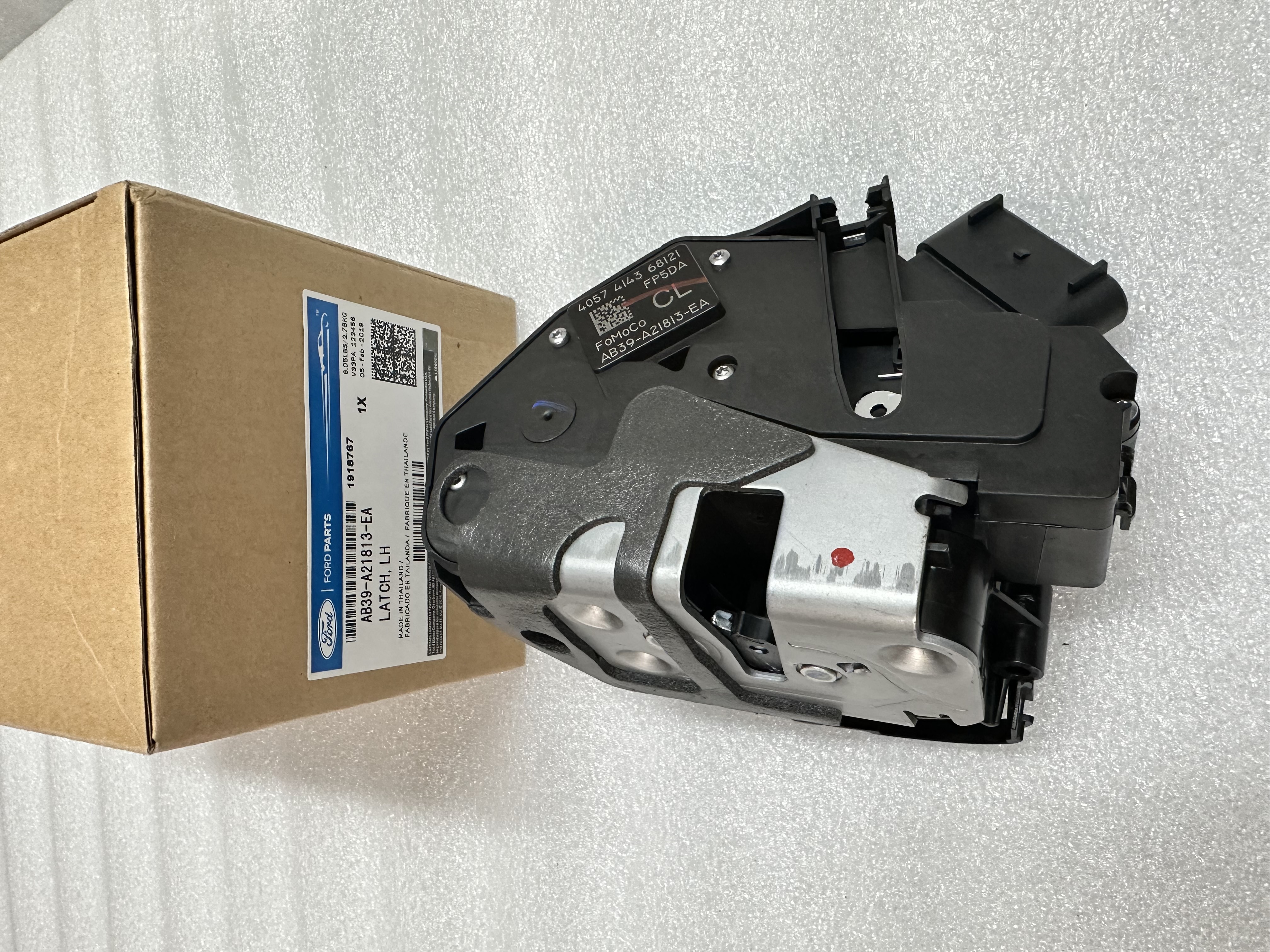 LATCH, LEFT FRONT CERRADO DE PUERTA IZQUIERDA DELANTERA WITH DOOR ENTRY REMOTE CONTROL UNIT, WITH CENTRAL LOCKING SYSTEM) 7 PINS  2011/15